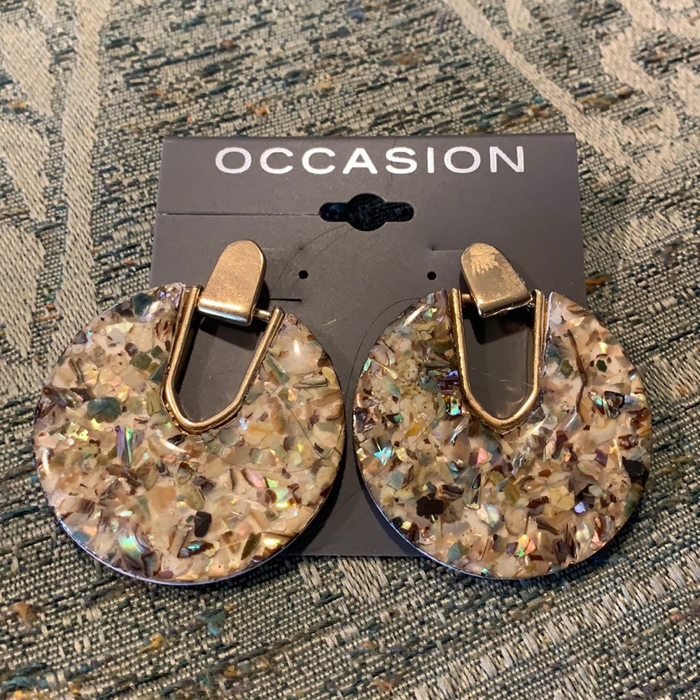 Gold earrings